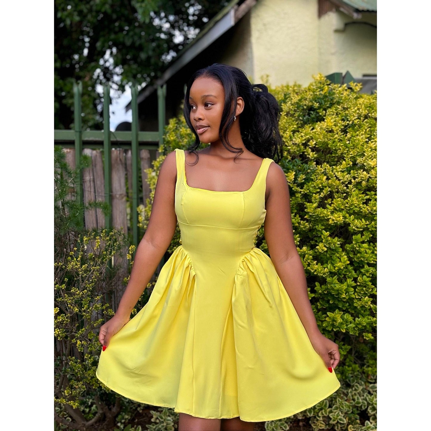 Elegant Festive Knee-Length Swing Party.