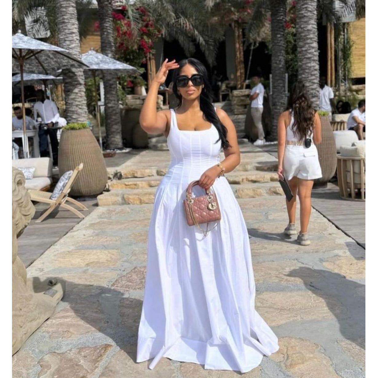 Sleeveless Formal Maxi Dress.