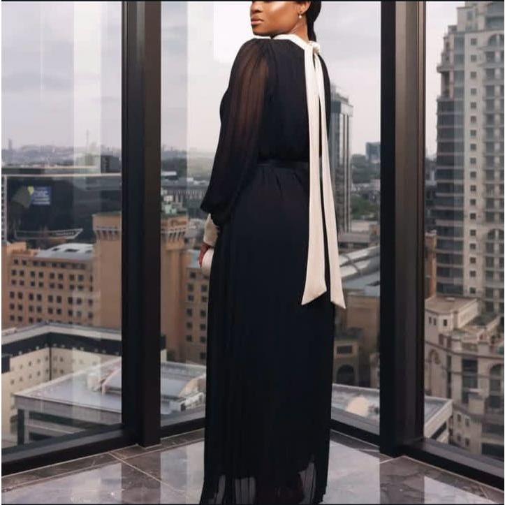 O-Neck Long Sleeve Pleated with Nude Trim Patchwork Dress