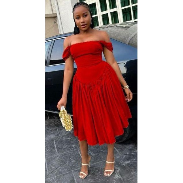 Off-Shoulder High waist Pleated Midi Dress