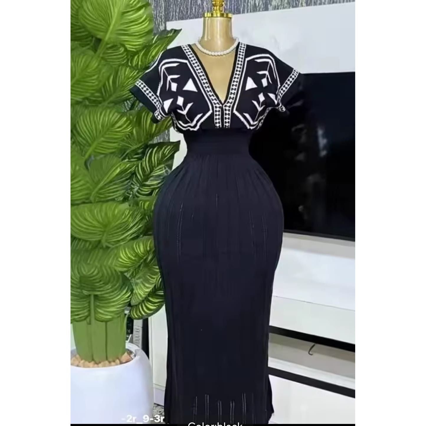 Knitted V-neck Pattern Printed Dress