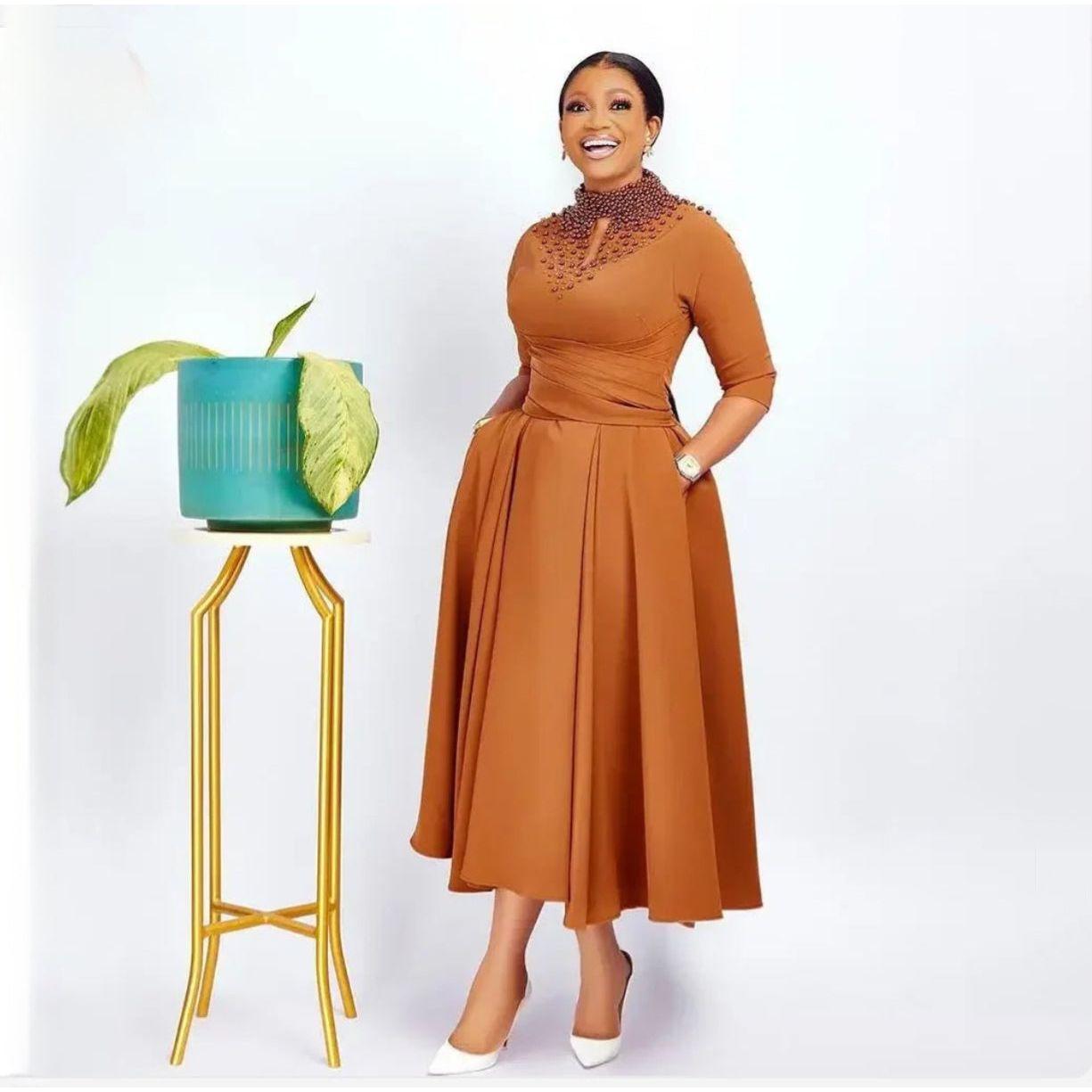 Three Quarters Sleeve Beads Detailed Midi Dress