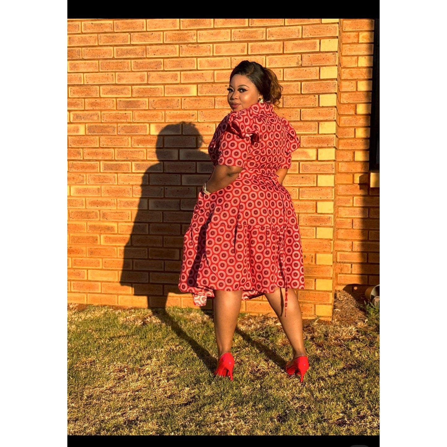 Short Sleeve African Print Pleated Knee Dress.