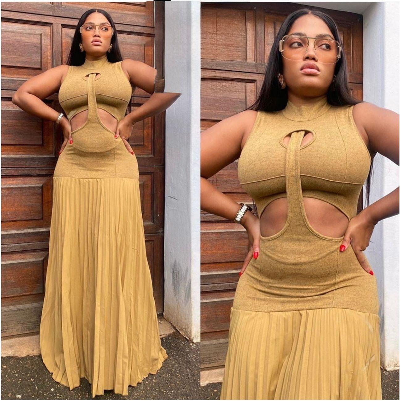 Sleeveless Pleated Flowy Maxi Elegant Cocktail Party Dress.