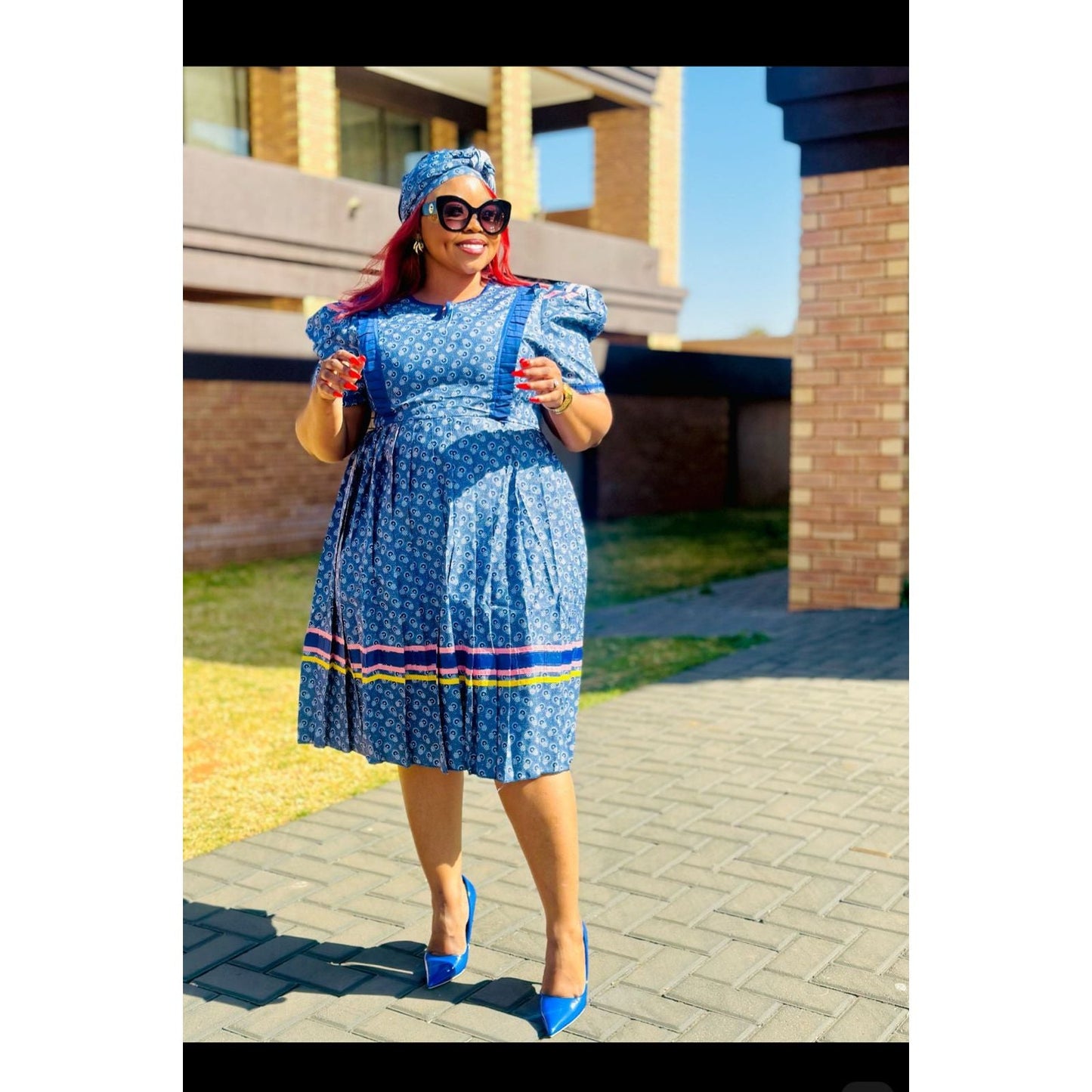 Round Neck with a V-drop Traditional Dress