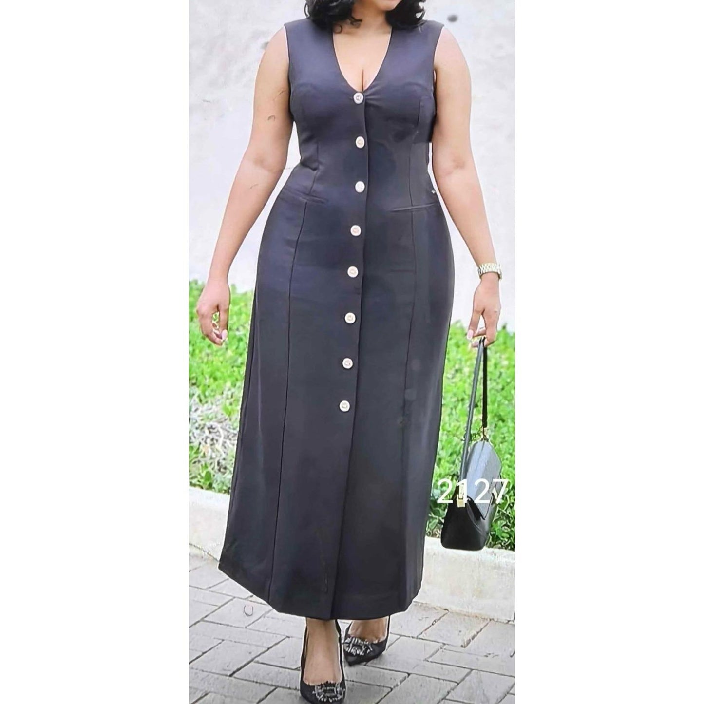 Sleeveless V-Neck Button Detailed Dress