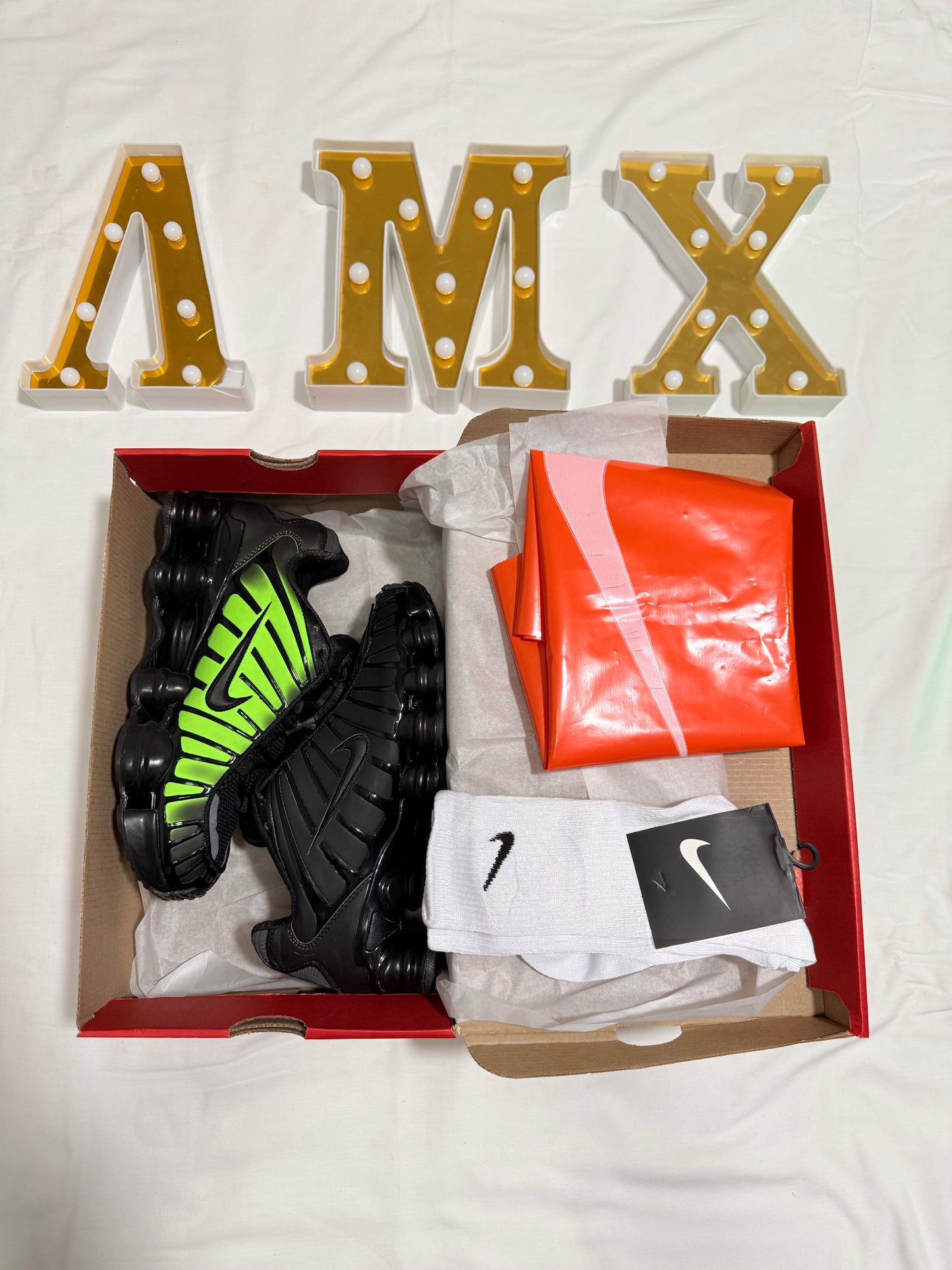 NIKE SHOX TL