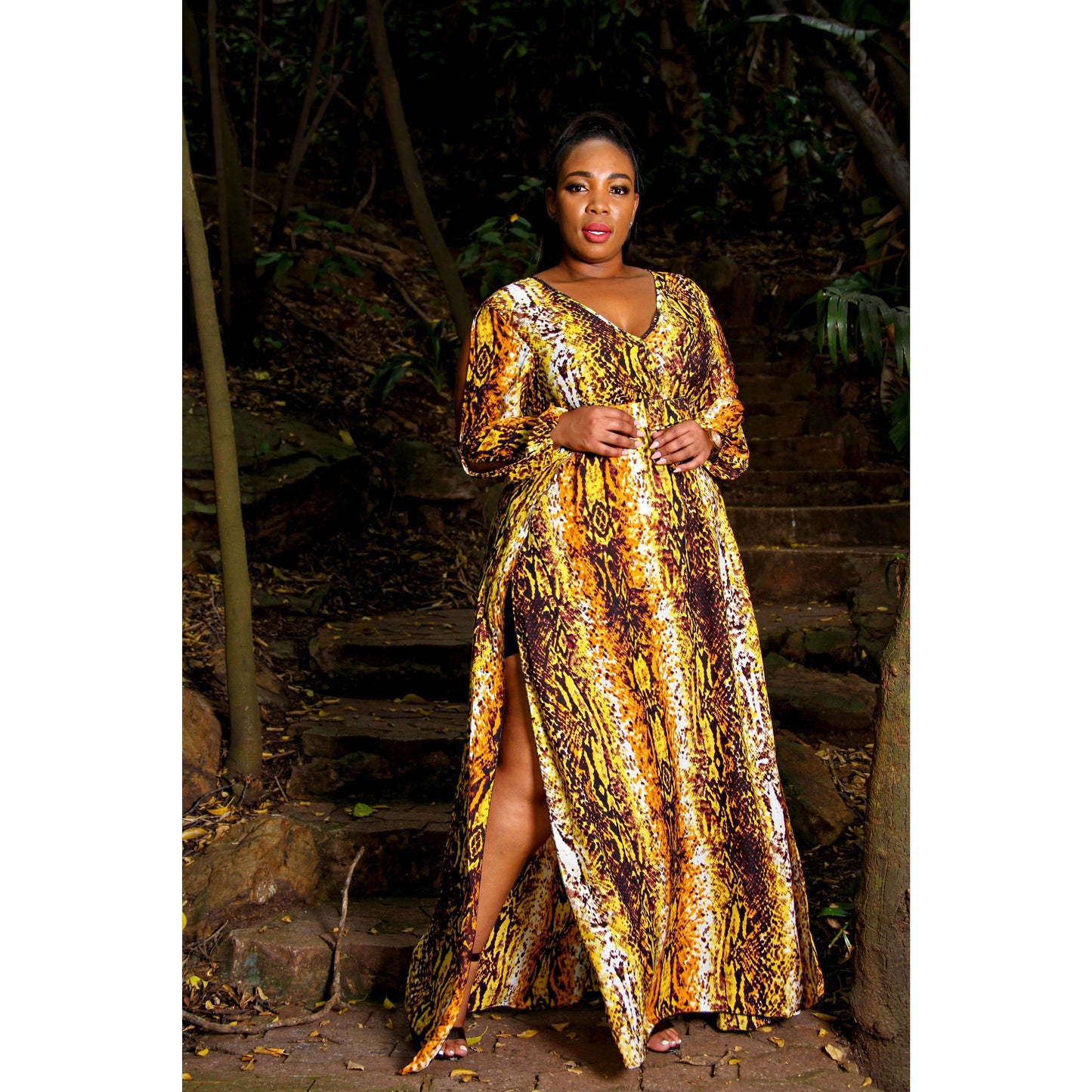 Side slit chiffon maxi dress. 