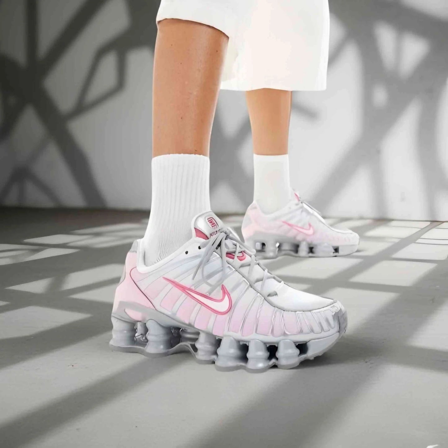 Nike Shox TL - White/Pink (Women's) sneakers