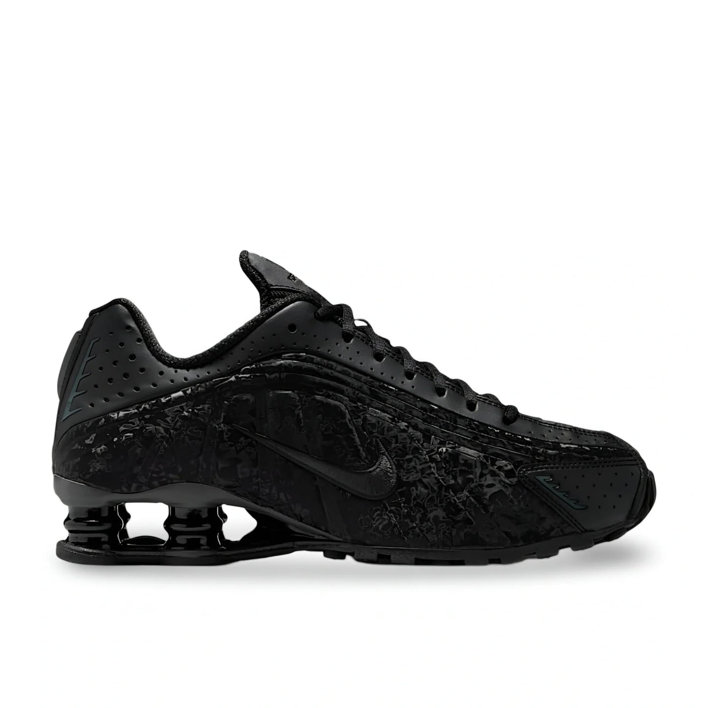 Nike Shox R4 “Black Smoke”