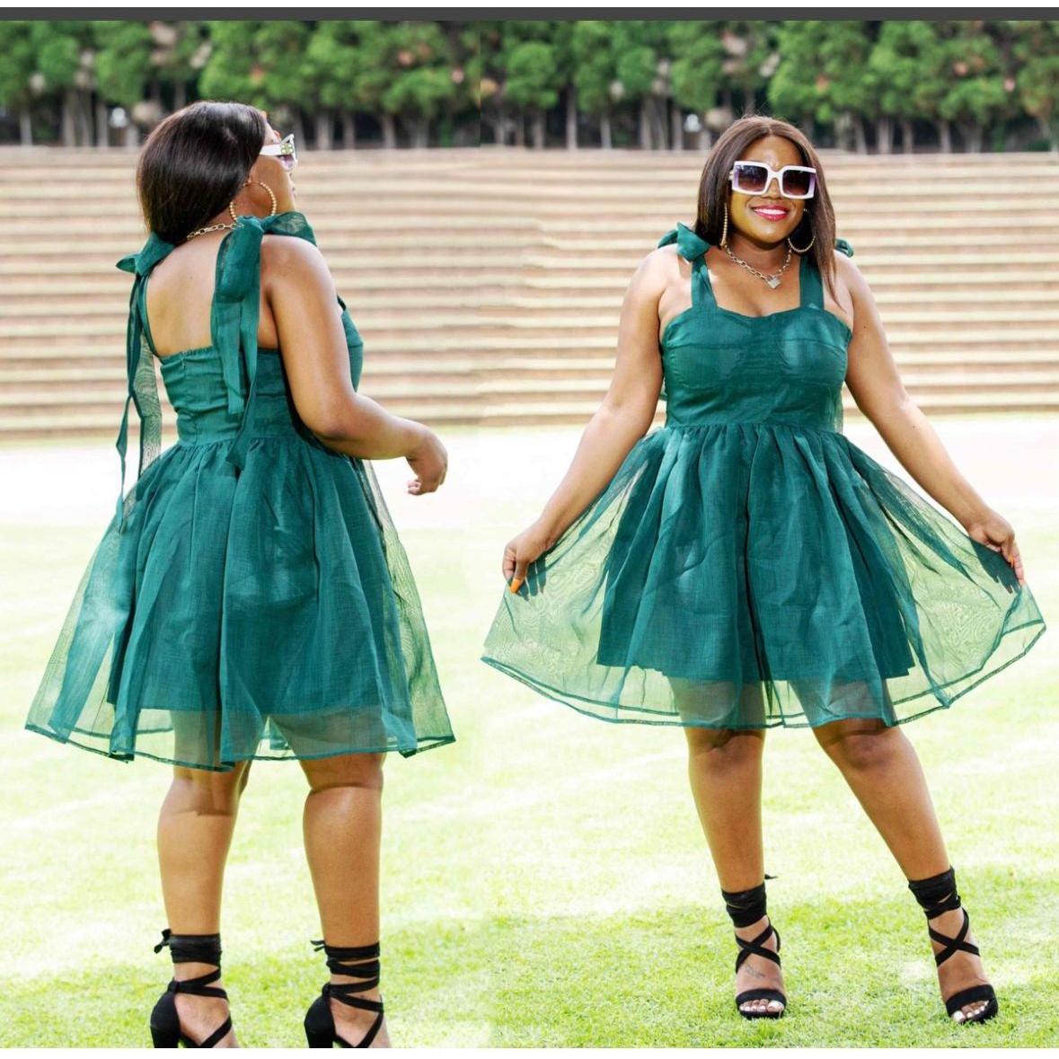 Plain Sexy Sleeveless Lace Dress.