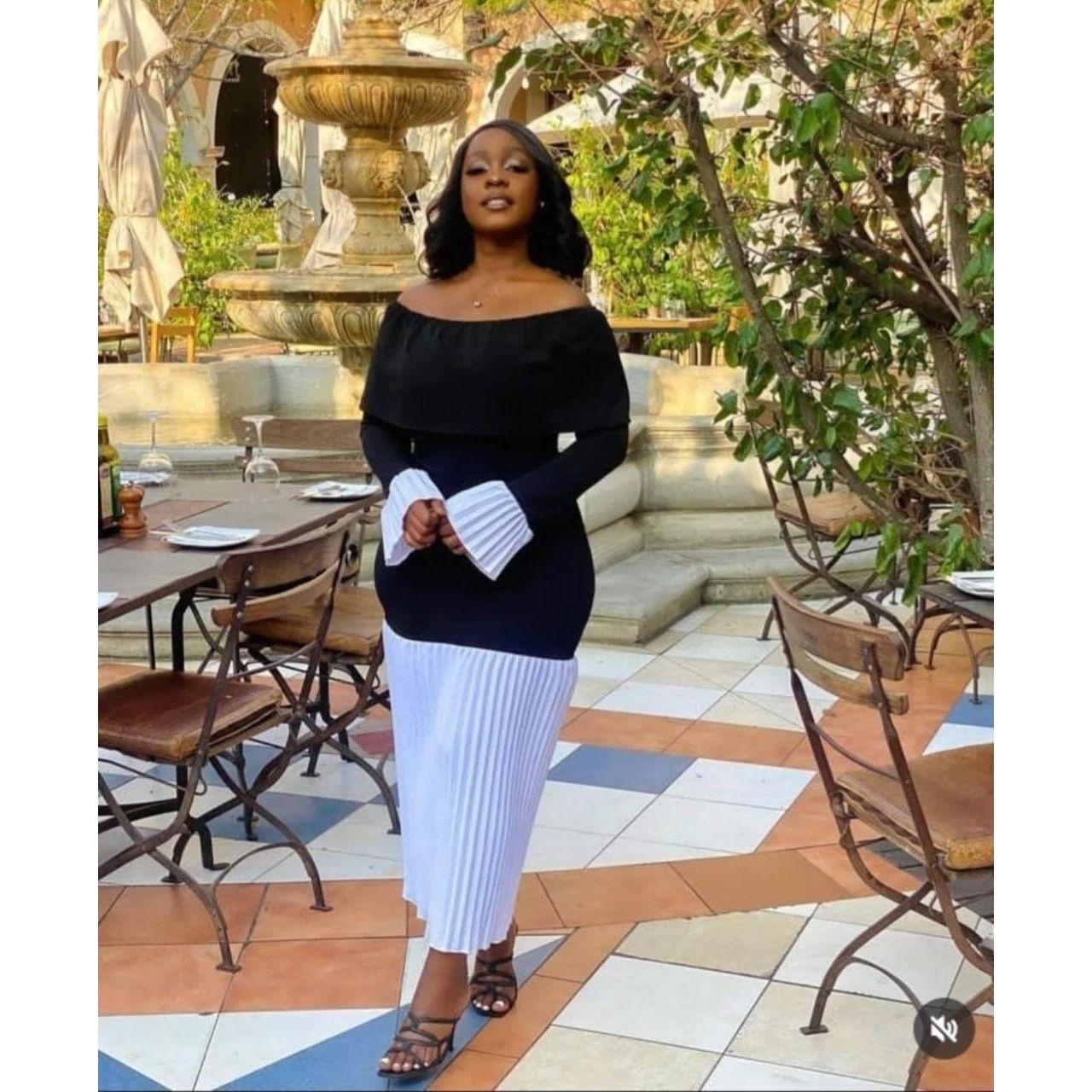 Off Shoulder Bottom Pleated Dress