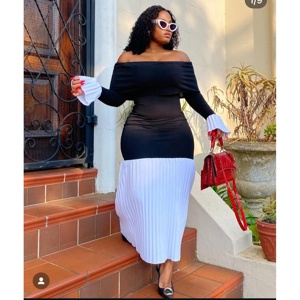 Off Shoulder Bottom Pleated Dress