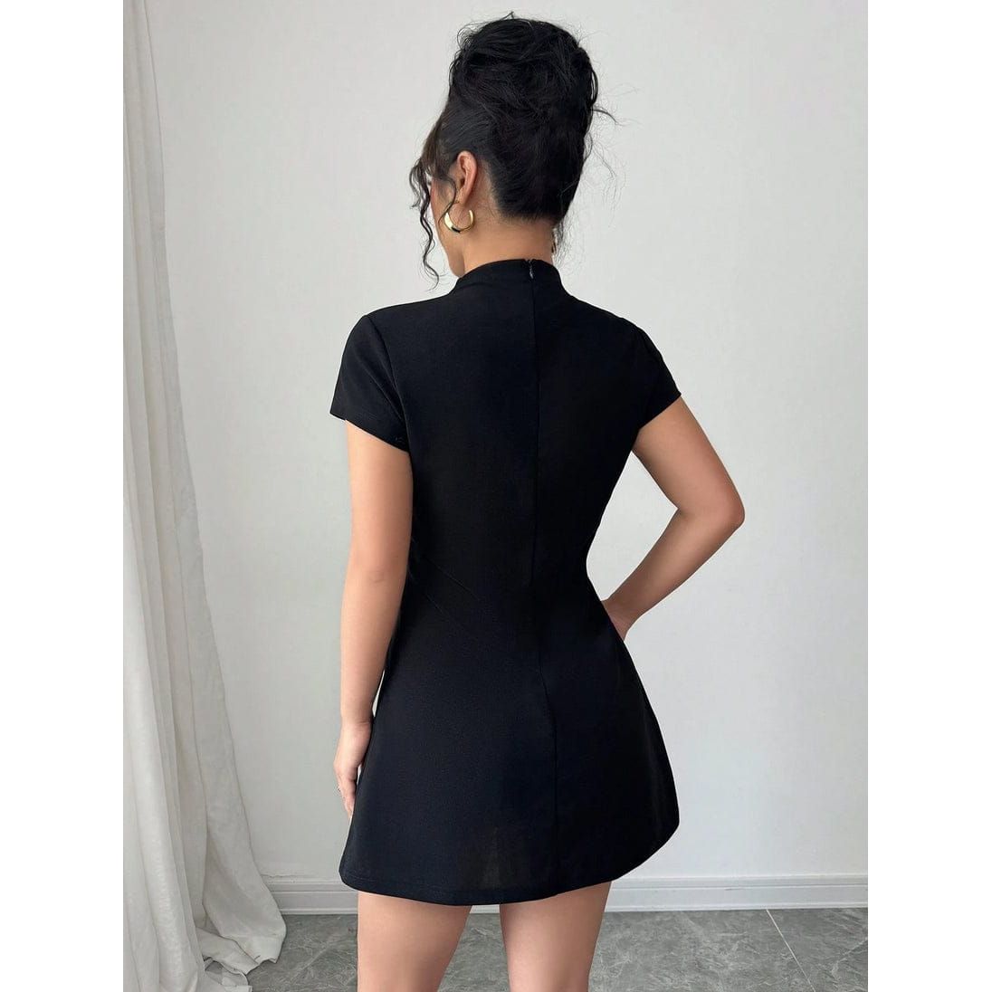 Slim Fit Elegant Mini Dress