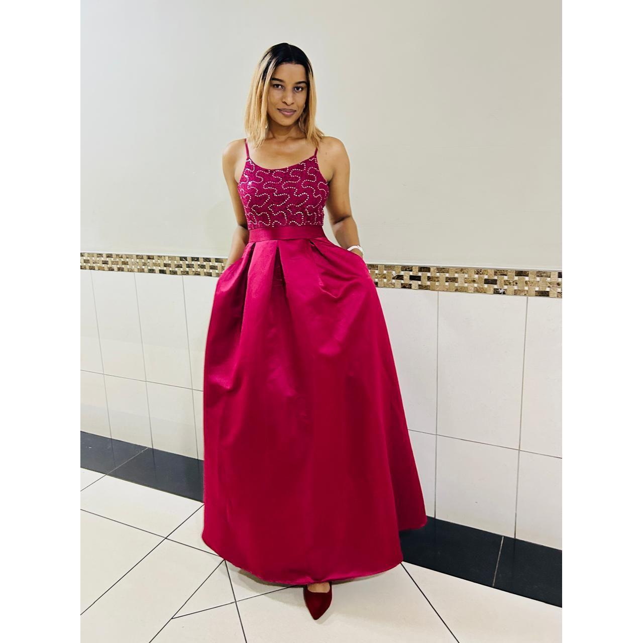 A-line Lace Appliques Evening Dress.