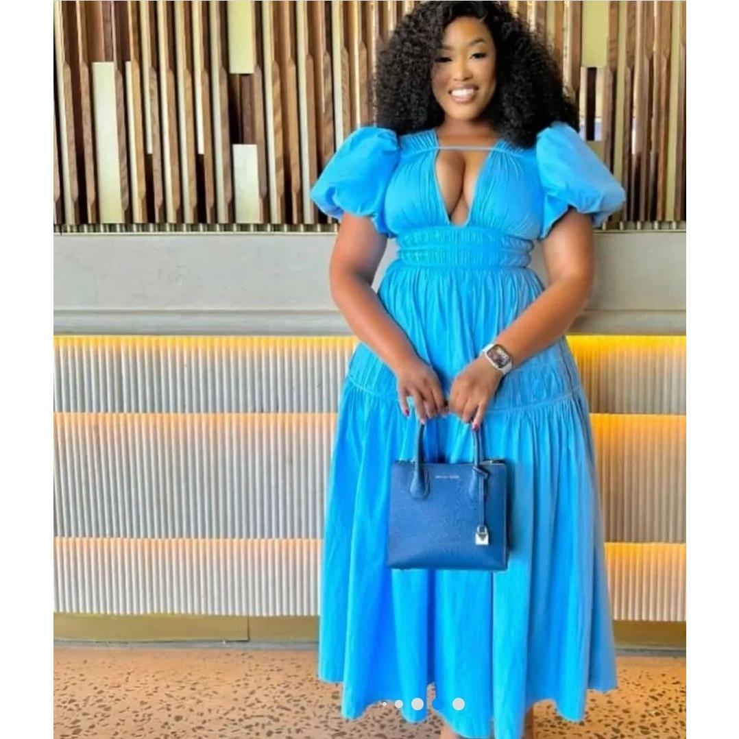 V-Neck Detailed Puffer Sleeve Maxi Dress