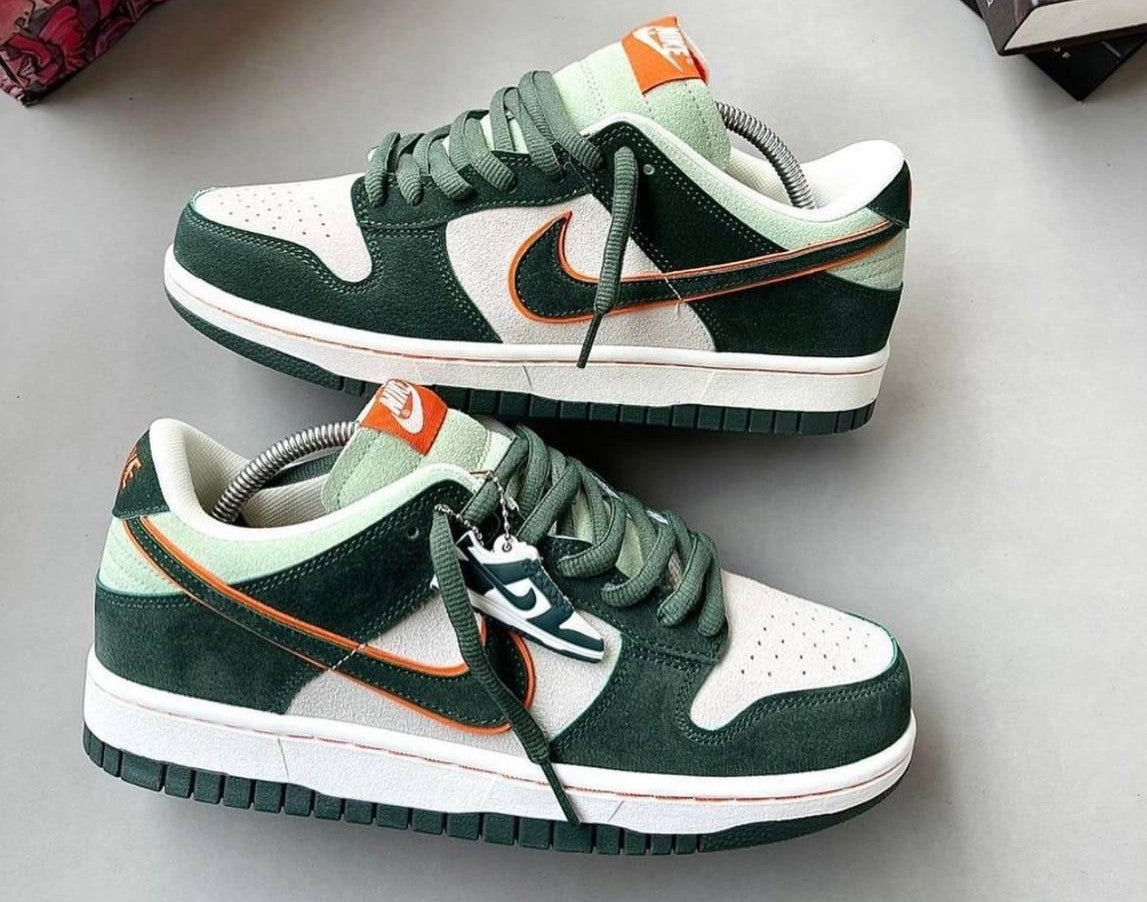 Nike SB Dunk Low Otomo Katsuhiro Green Suede