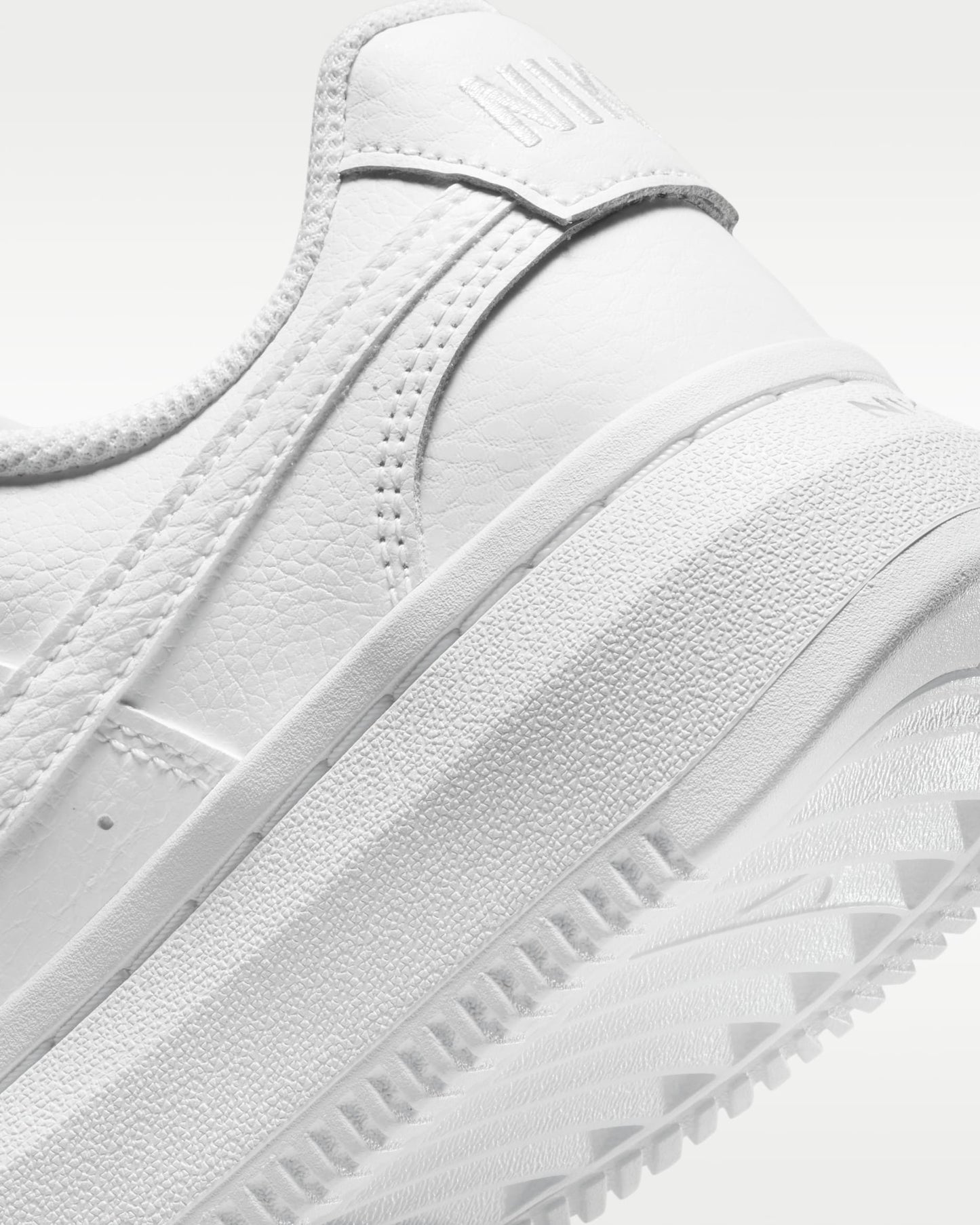 Nike Court Vision Alta