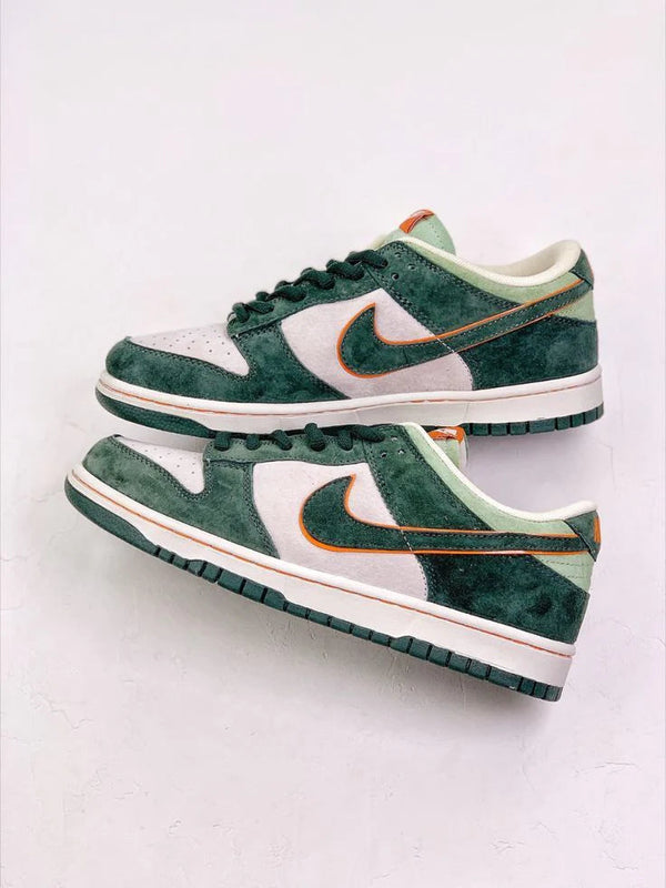 Nike SB Dunk Low Otomo Katsuhiro Green Suede