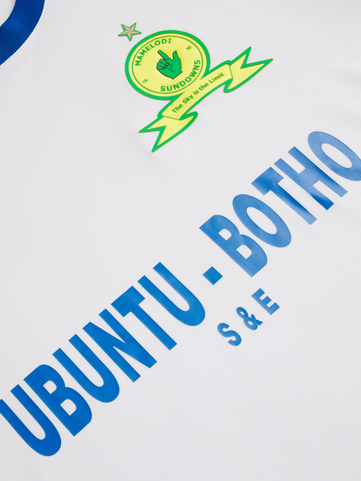 Mamelodi sundowns kit